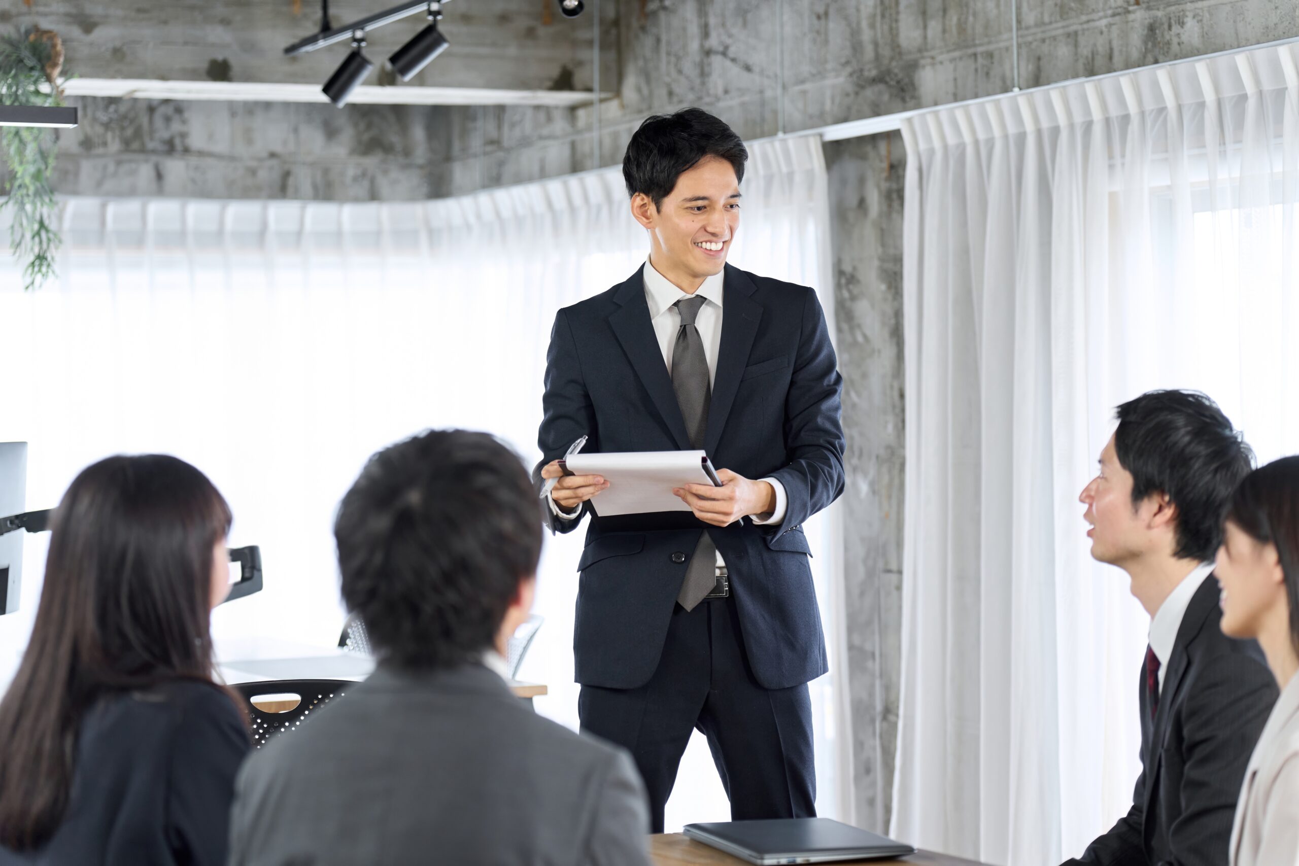 全国規模のサービス組織中間管理職研修／上司を支え、後輩を動かす。「フォロワーシップ」を実践力へ様